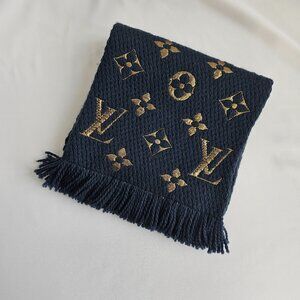 Louis Vuitton Logomania scarf